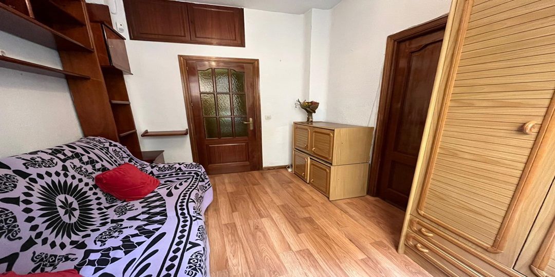 Piso en alquiler en  pasaje de Montesa, Madrid  1/1