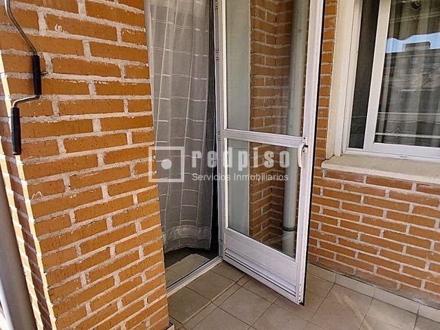 Piso en venta en  avenida de Juan Carlos I, Talavera de la Reina, Toledo  8/25