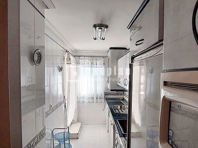 Piso en venta en  avenida de Juan Carlos I, Talavera de la Reina, Toledo  9/25