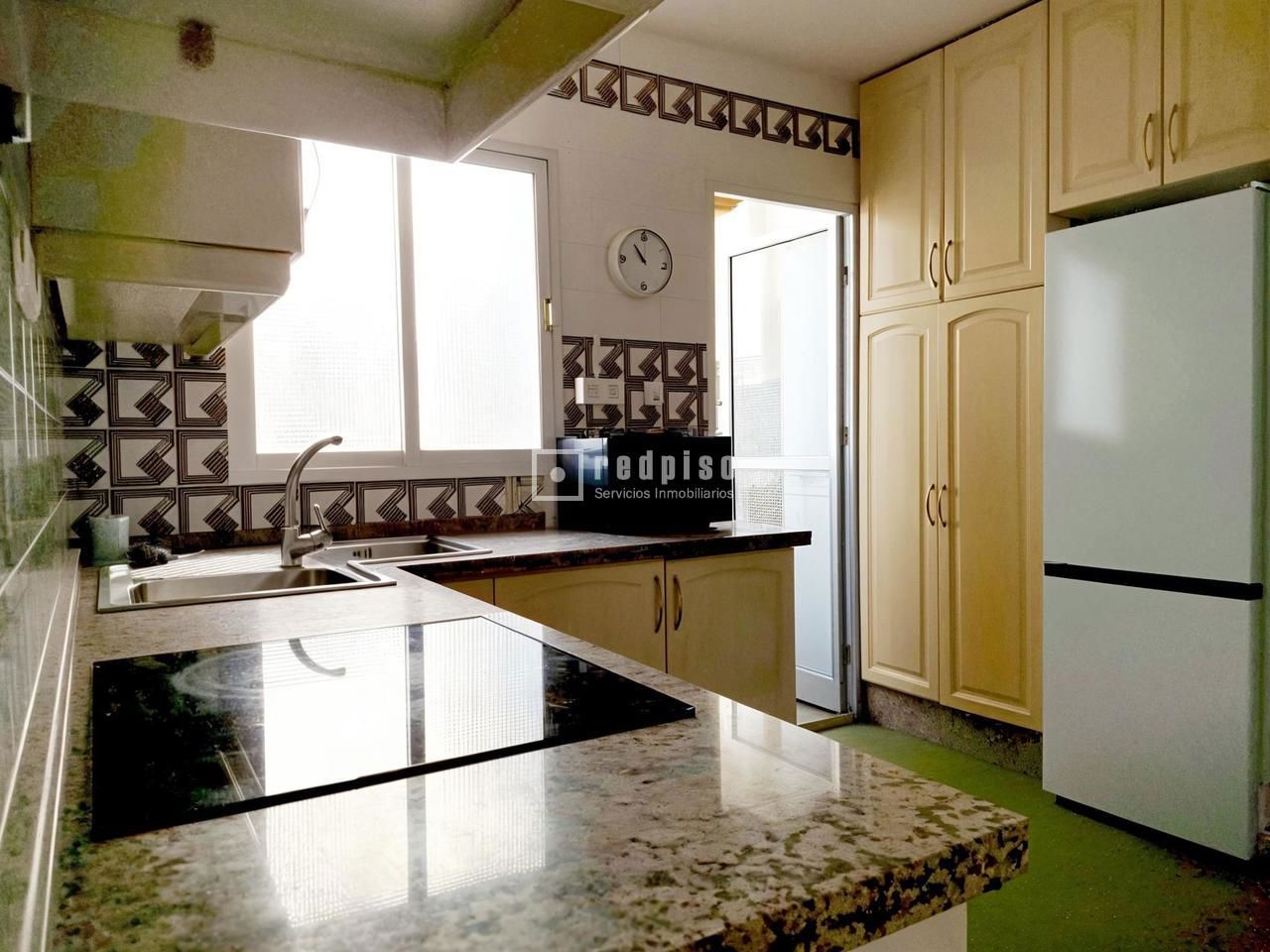 Piso en alquiler en  calle de San Vicente de Paúl, Sevilla  14/36