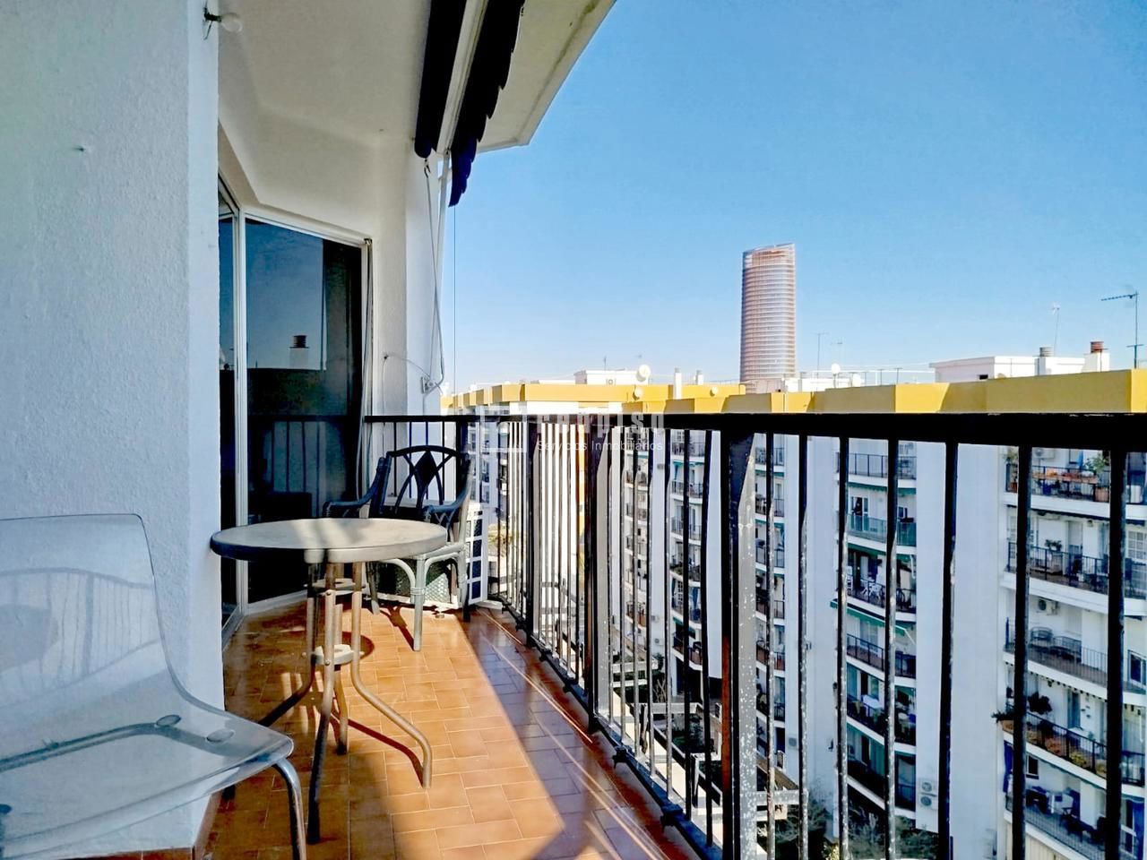 Piso en alquiler en  calle de San Vicente de Paúl, Sevilla  8/36