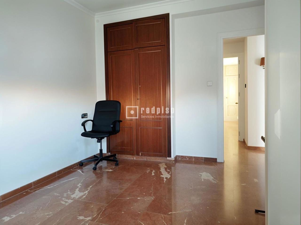 Piso en alquiler en  calle de San Vicente de Paúl, Sevilla  29/36