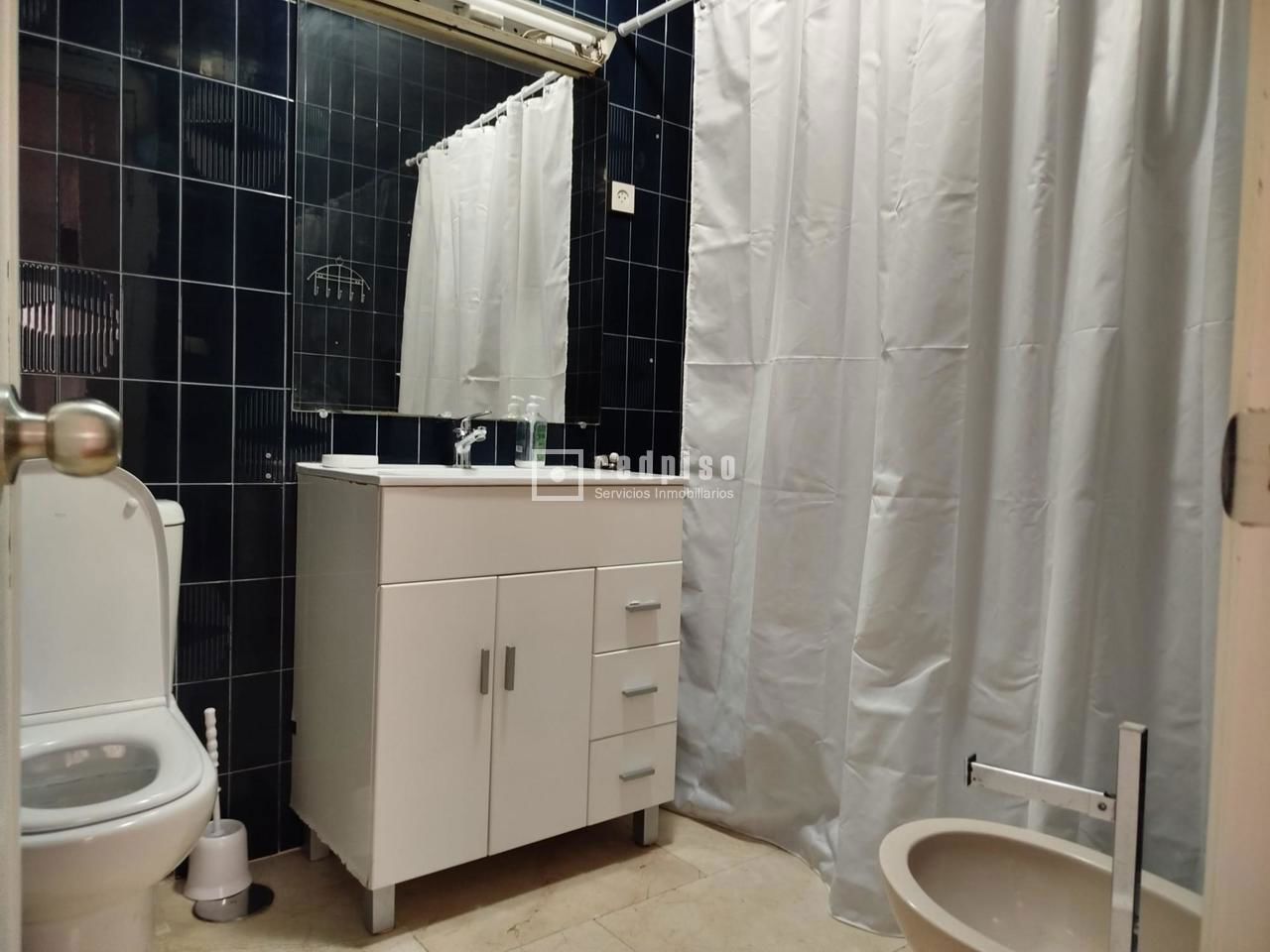 Piso en alquiler en  calle de San Vicente de Paúl, Sevilla  17/36