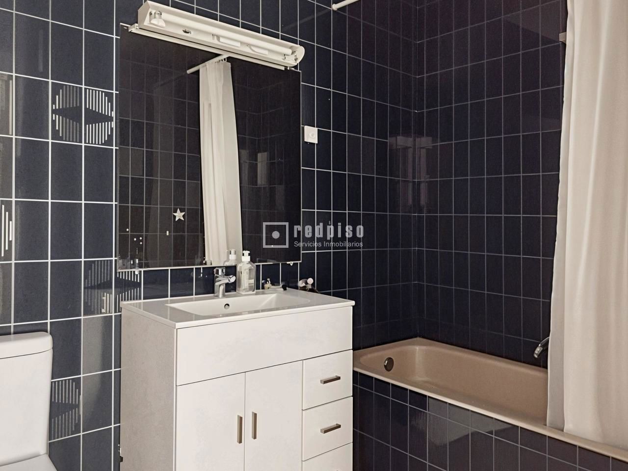 Piso en alquiler en  calle de San Vicente de Paúl, Sevilla  15/36