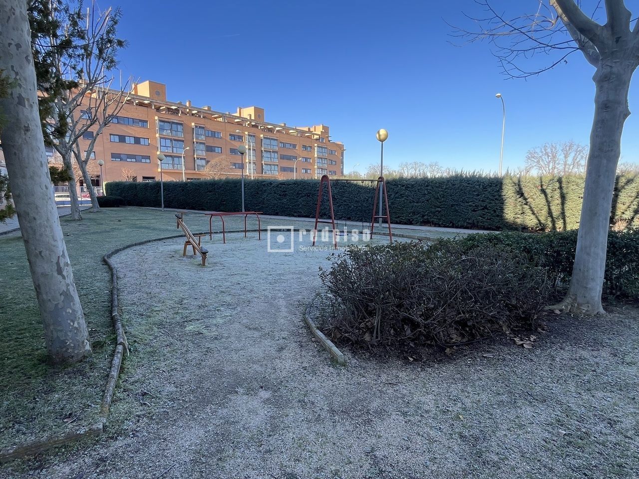 Piso en venta en calle De Navia, Latina, Madrid 27/29