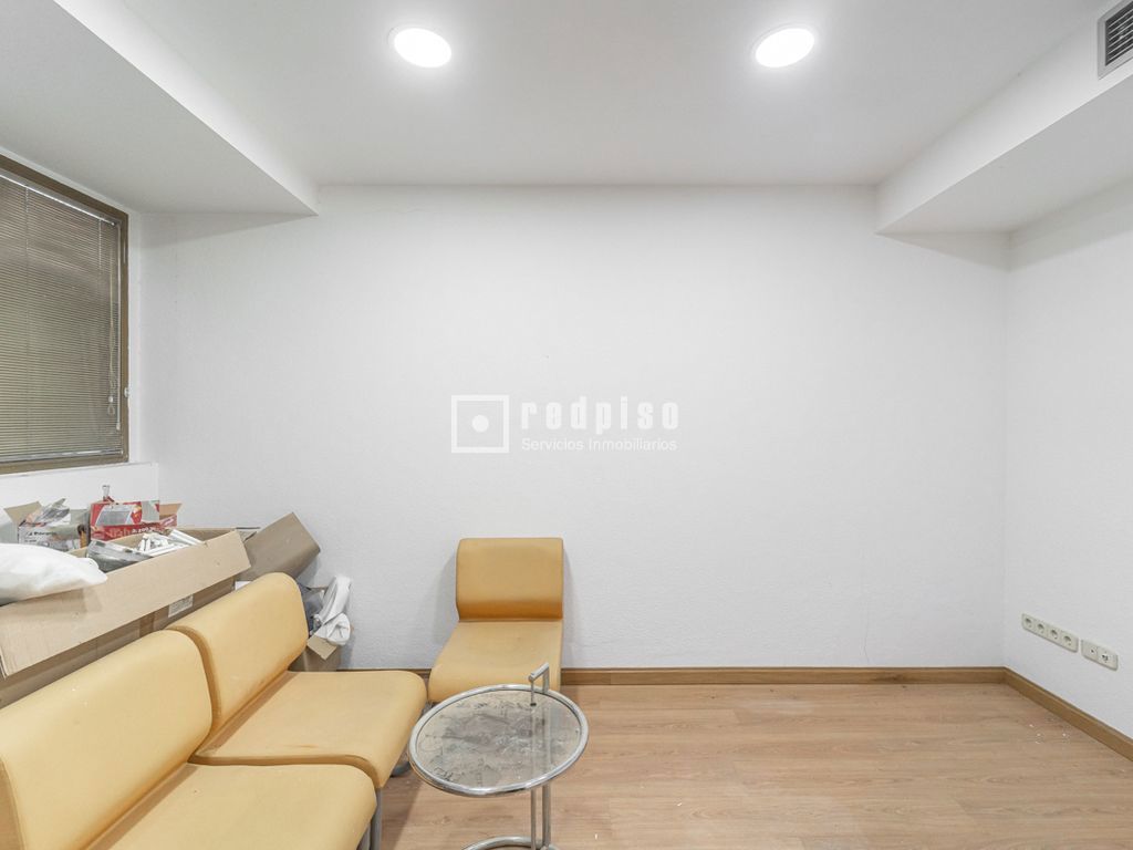 Local en venta en  Alcorcón, Madrid  10/31