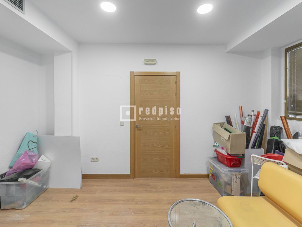 Local en venta en  Alcorcón, Madrid  12/31