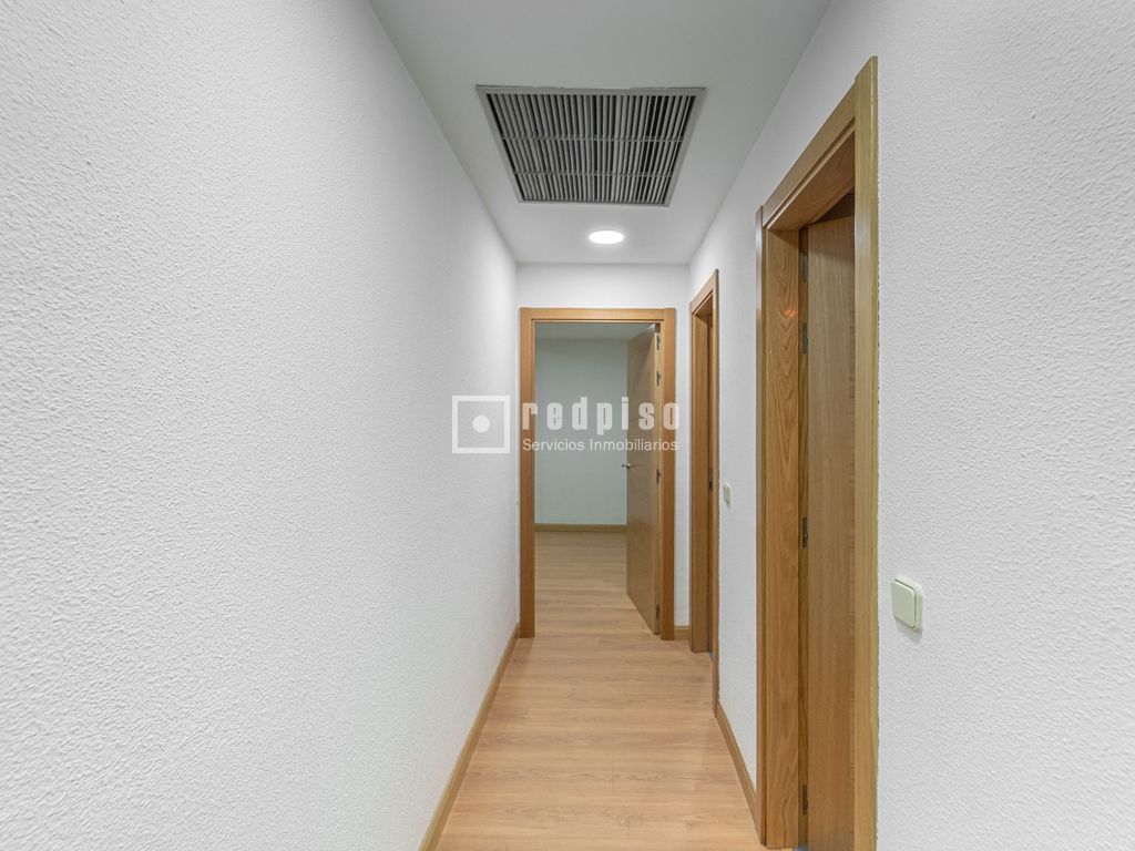 Local en venta en  Alcorcón, Madrid  8/31