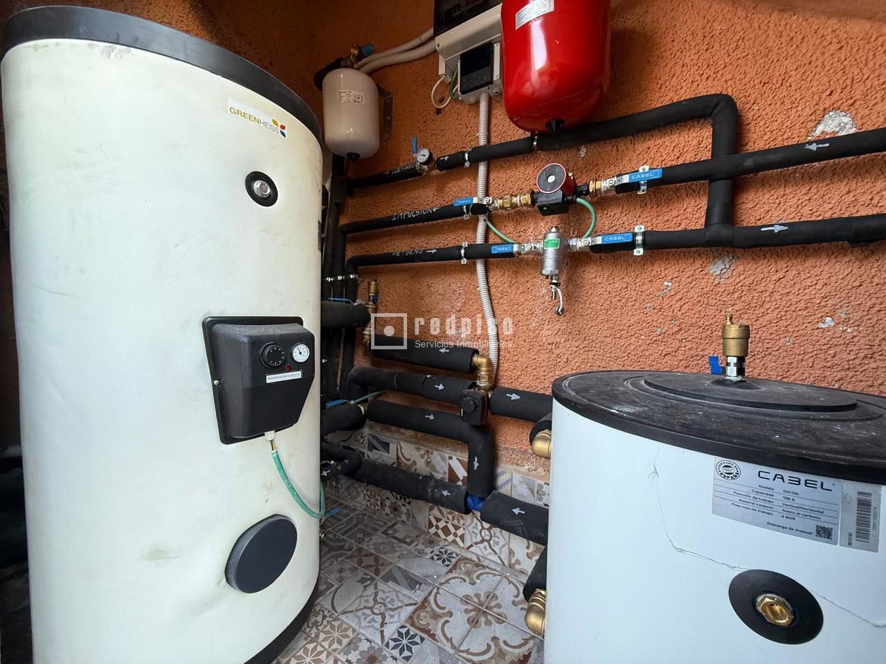 Casa en venta en  calle del Águila, Dominio de Fontenebro, Madrid  41/44