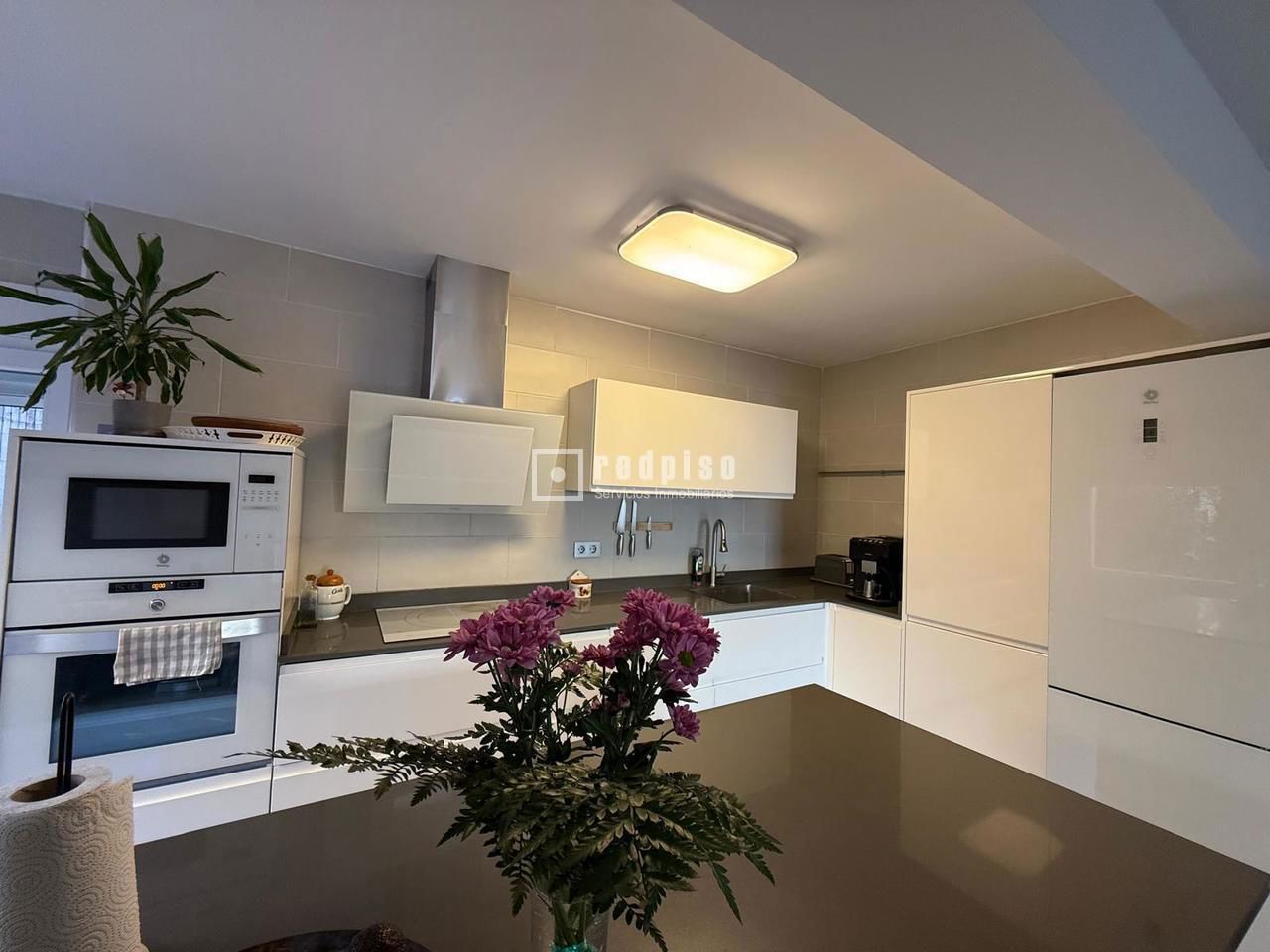 Casa en venta en  calle del Águila, Dominio de Fontenebro, Madrid  7/44