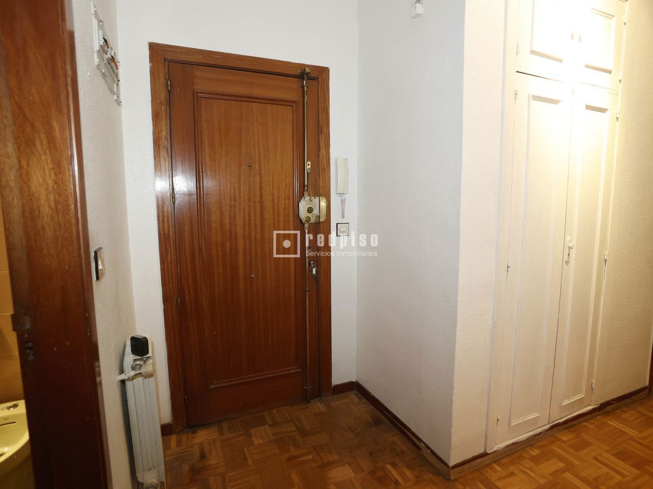 Piso en venta en calle De Santa Águeda, Madrid, Madrid 10/22