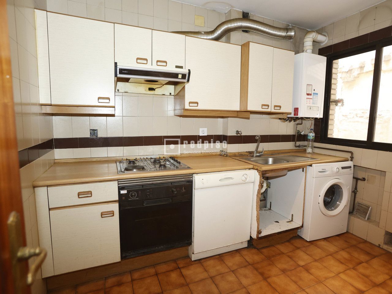 Piso en venta en calle De Santa Águeda, Madrid, Madrid 12/22