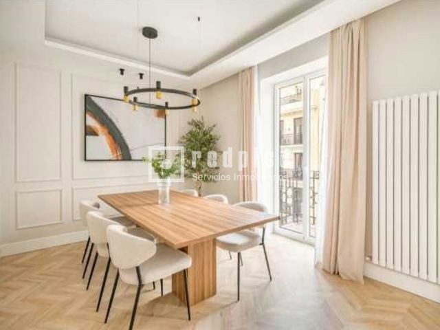 Piso en venta en calle De Lope De Rueda, Madrid, Madrid 6/13