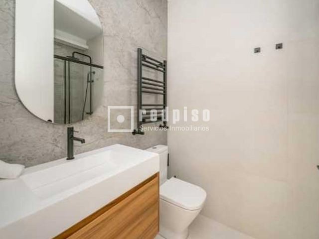 Piso en venta en calle De Lope De Rueda, Madrid, Madrid 10/13