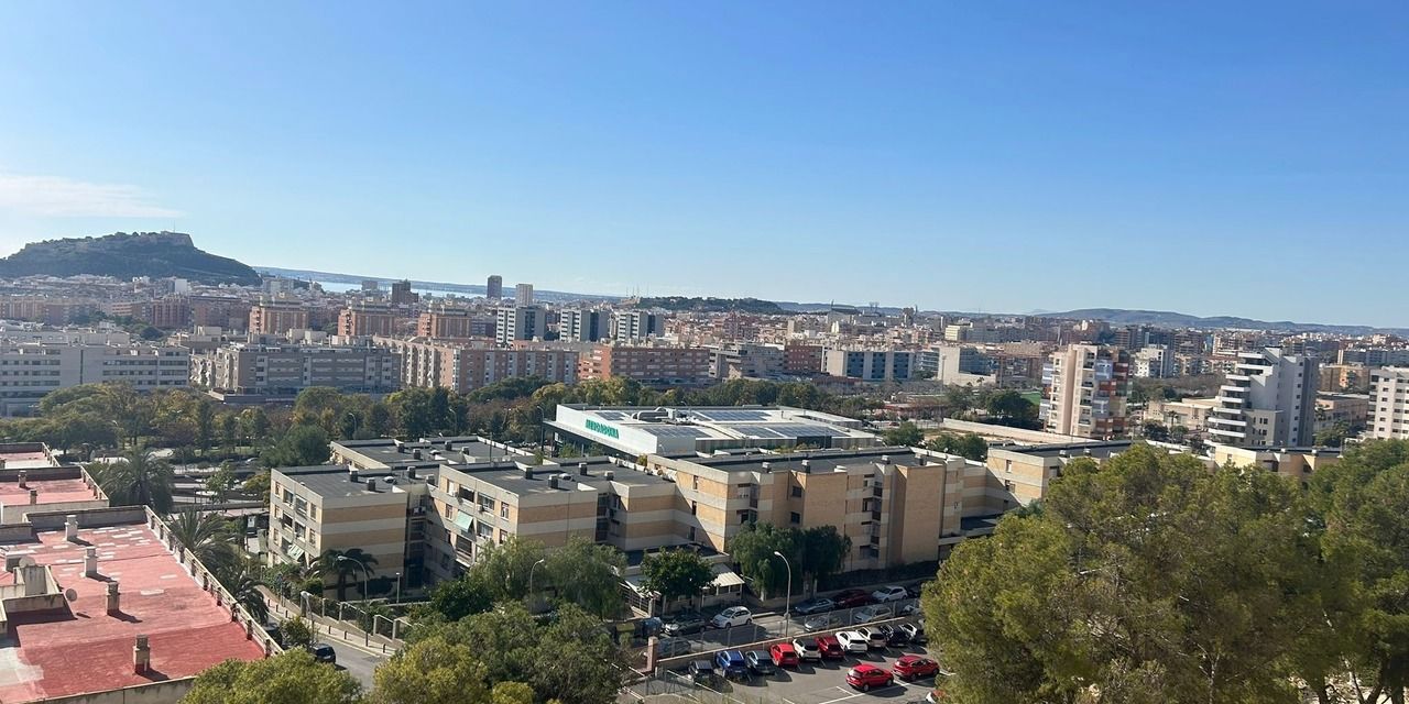 Piso en venta  calle del Pintor Pedro Camacho, Alicante (Alacant), Alicante  1/1