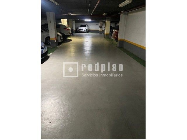 Parking en venta en  calle de Fuencarral, Madrid  1/1