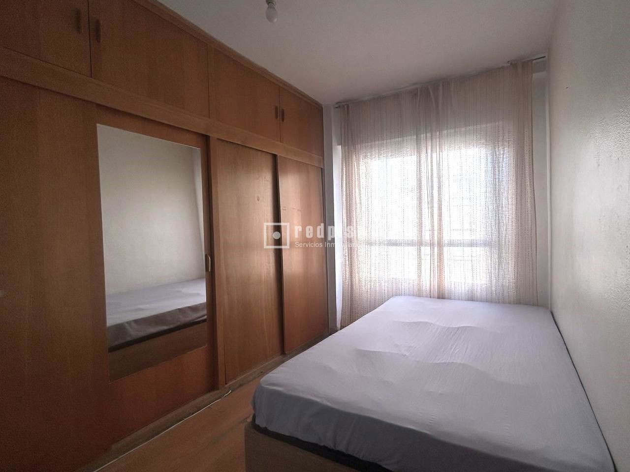 Piso en venta en  calle de Cáceres, Coslada, Madrid  6/11