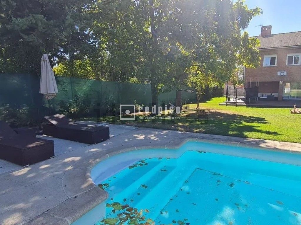 Casa en alquiler en  Majadahonda, Madrid  23/89