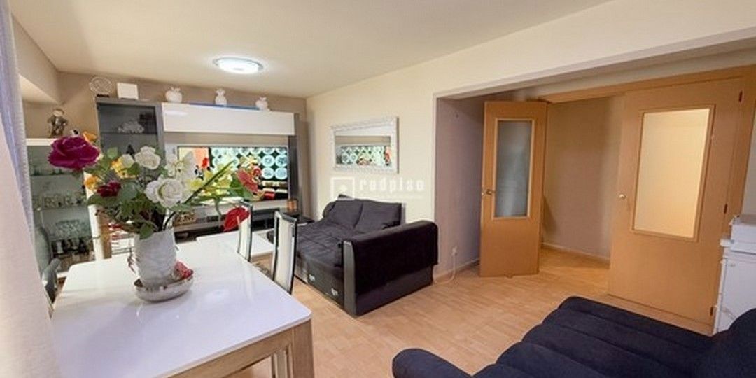 Piso en venta en  avenida de la Paz, Mislata, Valencia  1/1