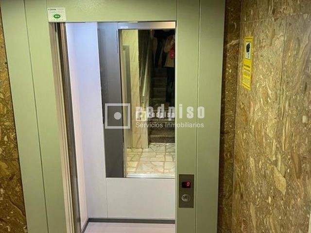 Piso en venta en plaza De Los Pinazo, Villaverde, Madrid 9/10