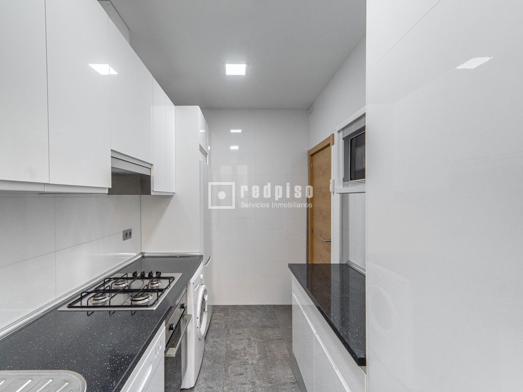 Piso en alquiler en calle De Donoso Cortés, Madrid, Madrid 24/25