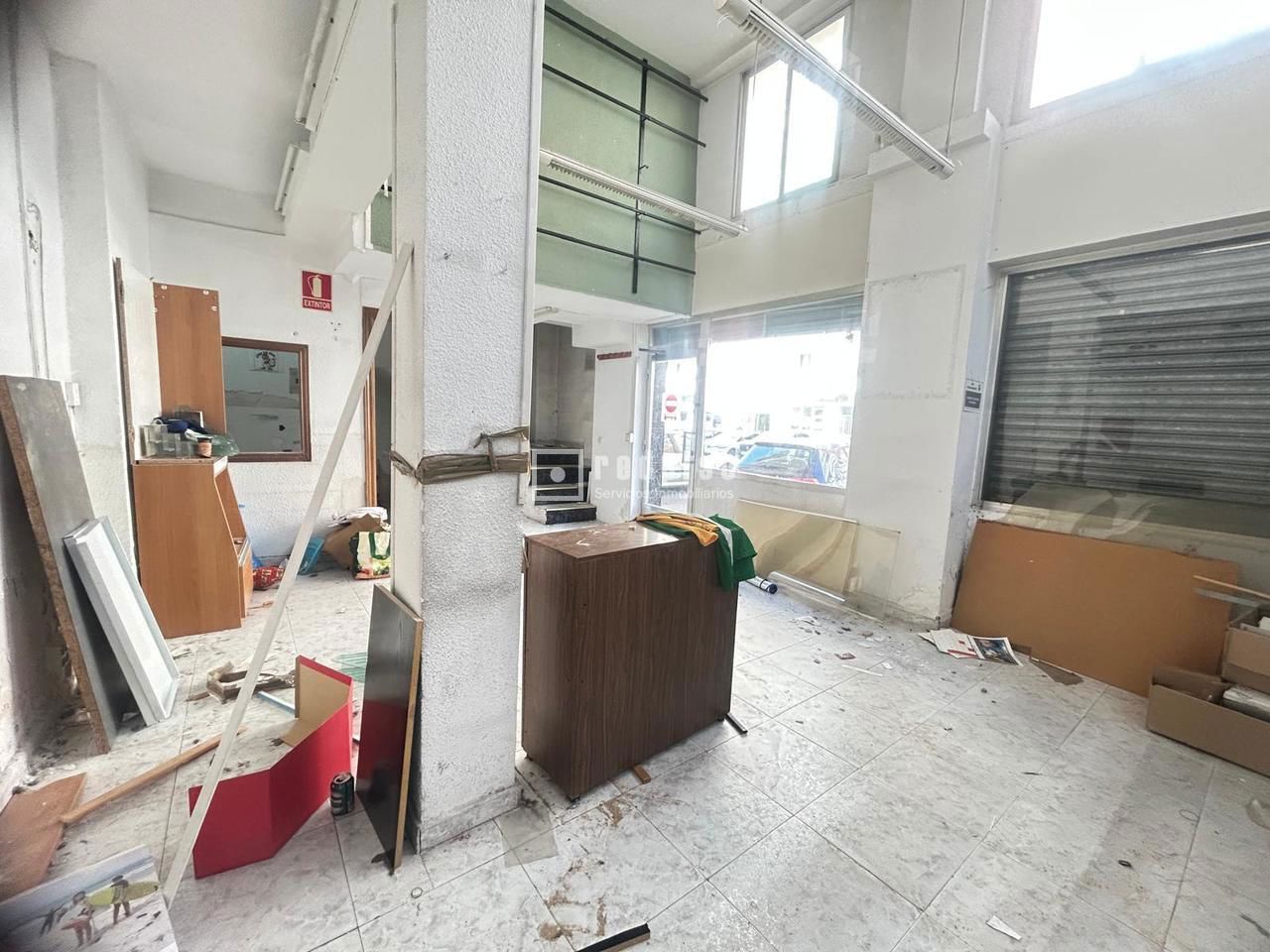 Local en venta en calle De Ponferrada, Fuencarral-el Pardo, Madrid 3/11