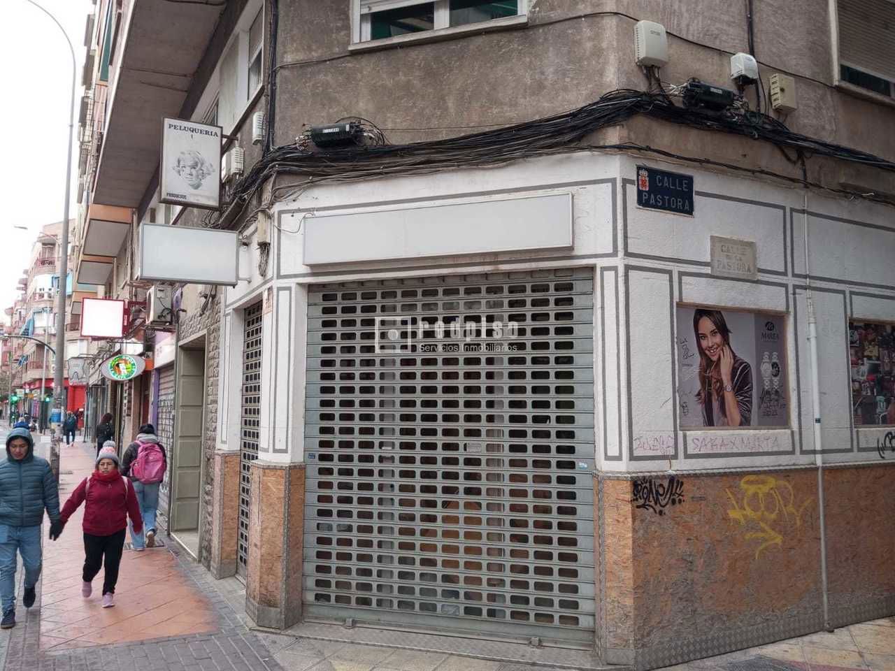 Local en alquiler en  calle de la Torre de Romo, Murcia  1/1