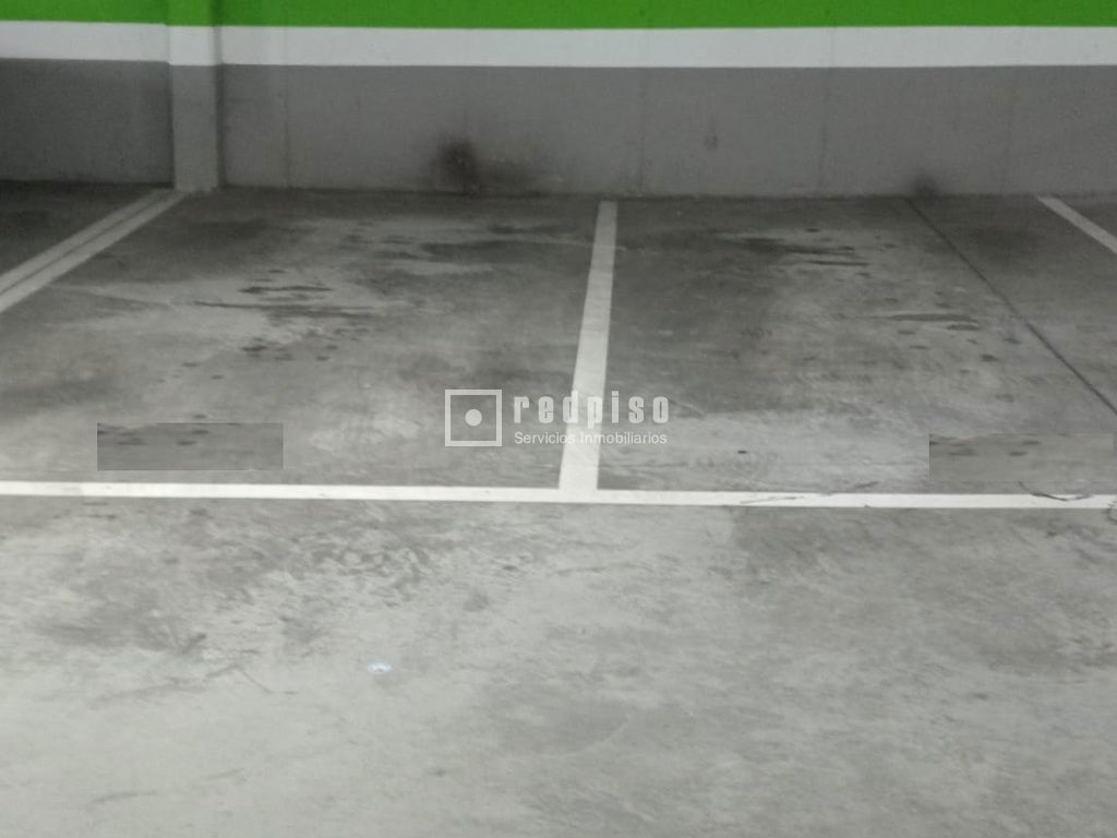 Garaje en venta en Tres Cantos, Madrid 2/2