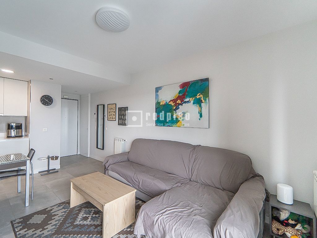 Piso en venta en Alcorcón, Madrid 11/28