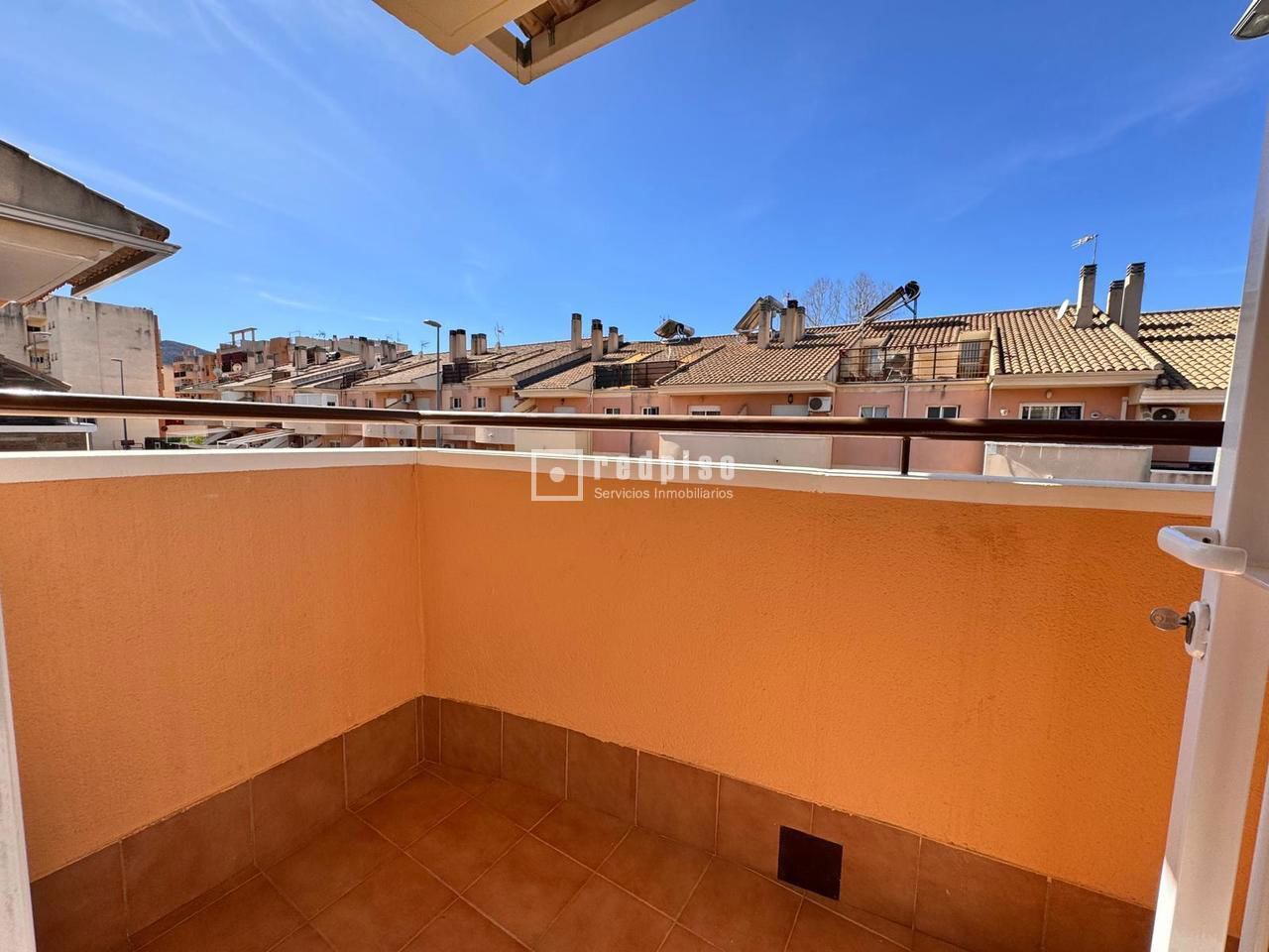 Casa en venta en  calle del Pintor Almela Costa, Murcia  40/59