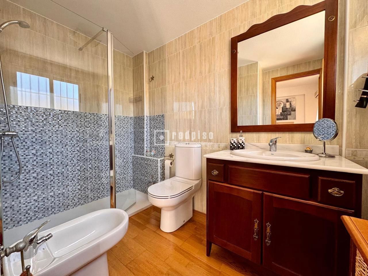 Casa en venta en  calle del Pintor Almela Costa, Murcia  43/59