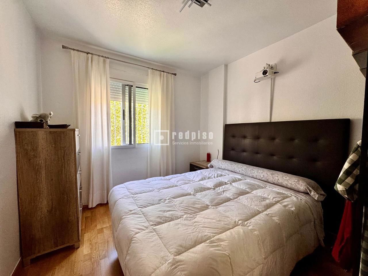 Casa en venta en  calle del Pintor Almela Costa, Murcia  27/59