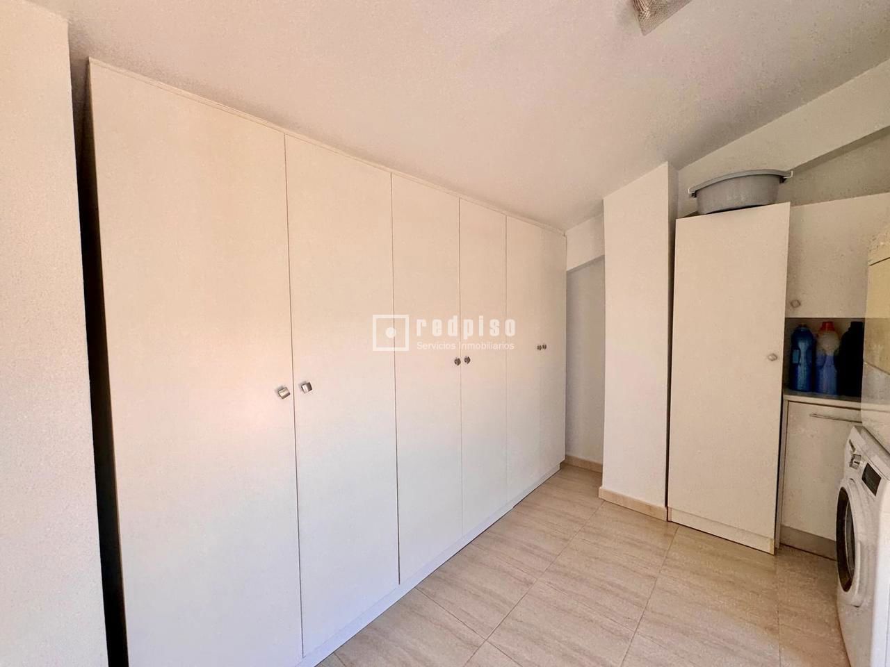 Casa en venta en  calle del Pintor Almela Costa, Murcia  46/59