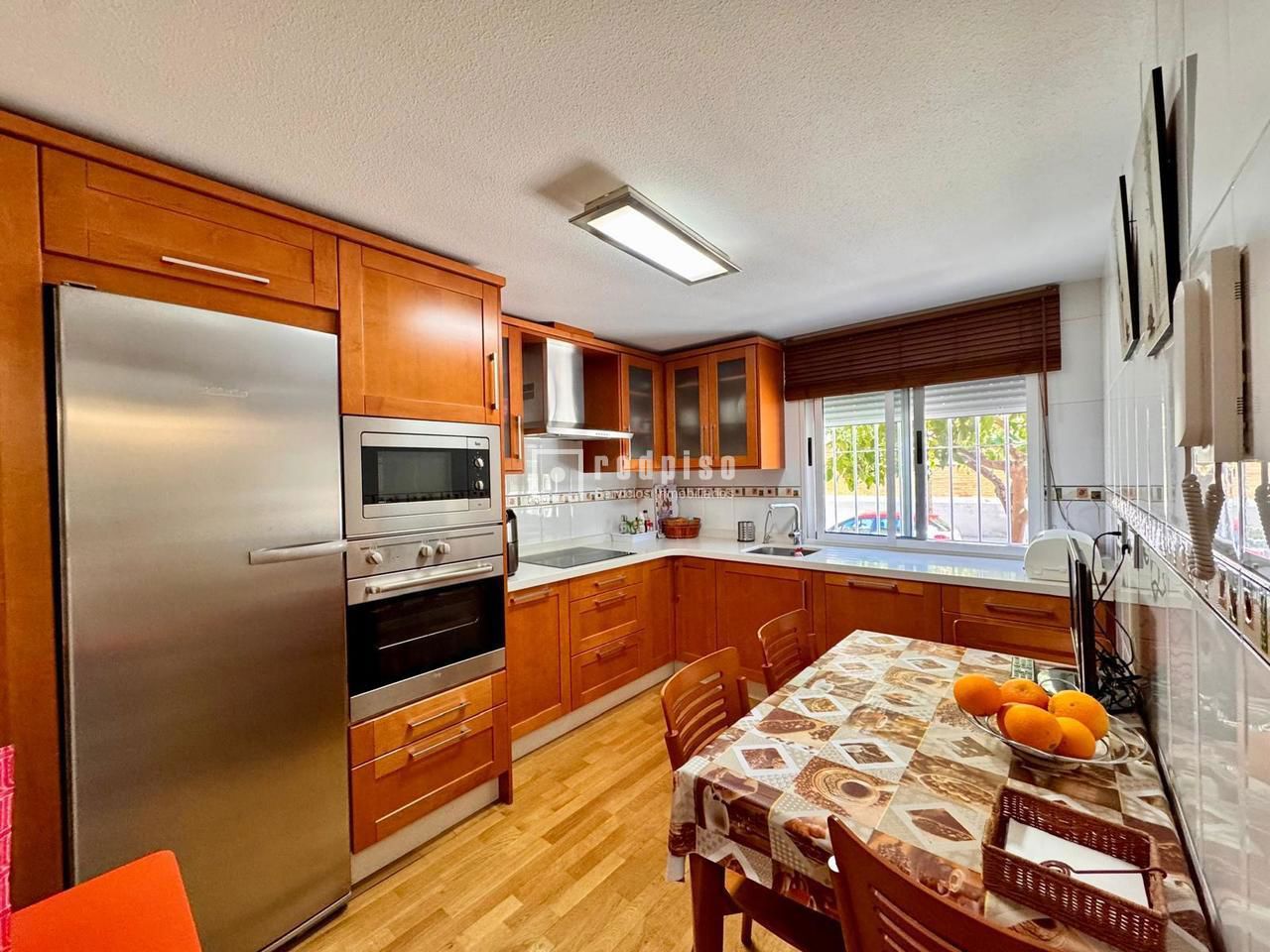 Casa en venta en  calle del Pintor Almela Costa, Murcia  15/59