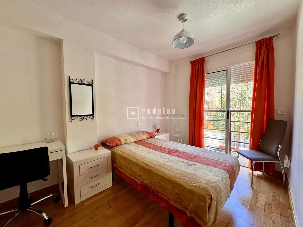 Casa en venta en  calle del Pintor Almela Costa, Murcia  30/59