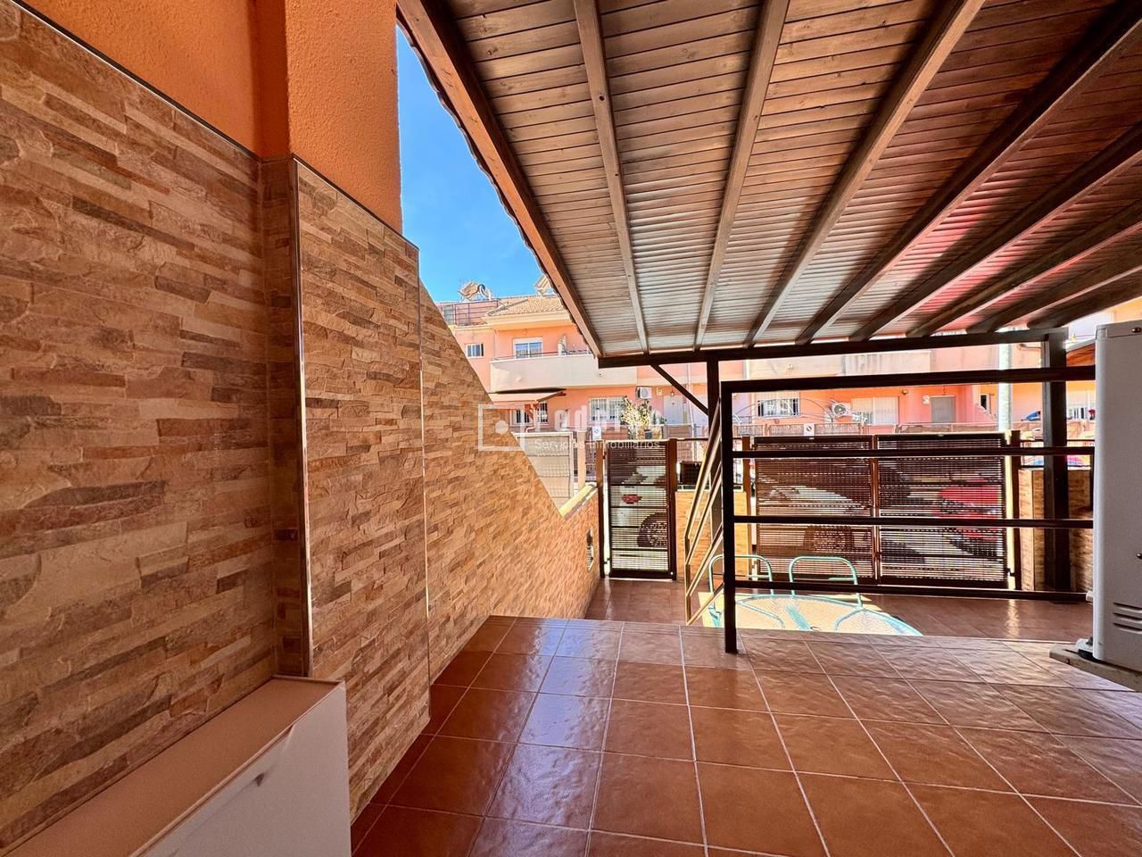 Casa en venta en  calle del Pintor Almela Costa, Murcia  4/59
