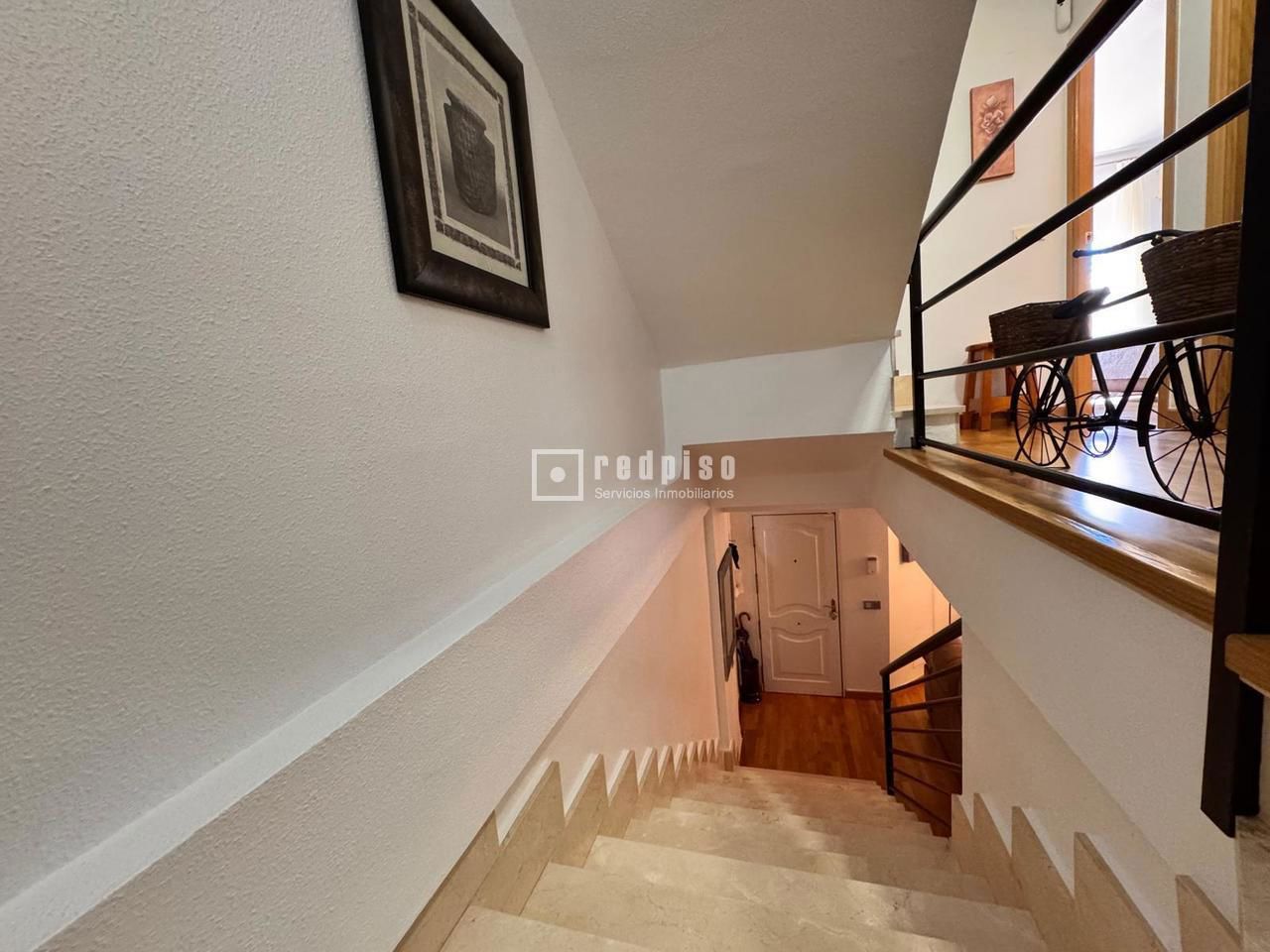 Casa en venta en  calle del Pintor Almela Costa, Murcia  21/59