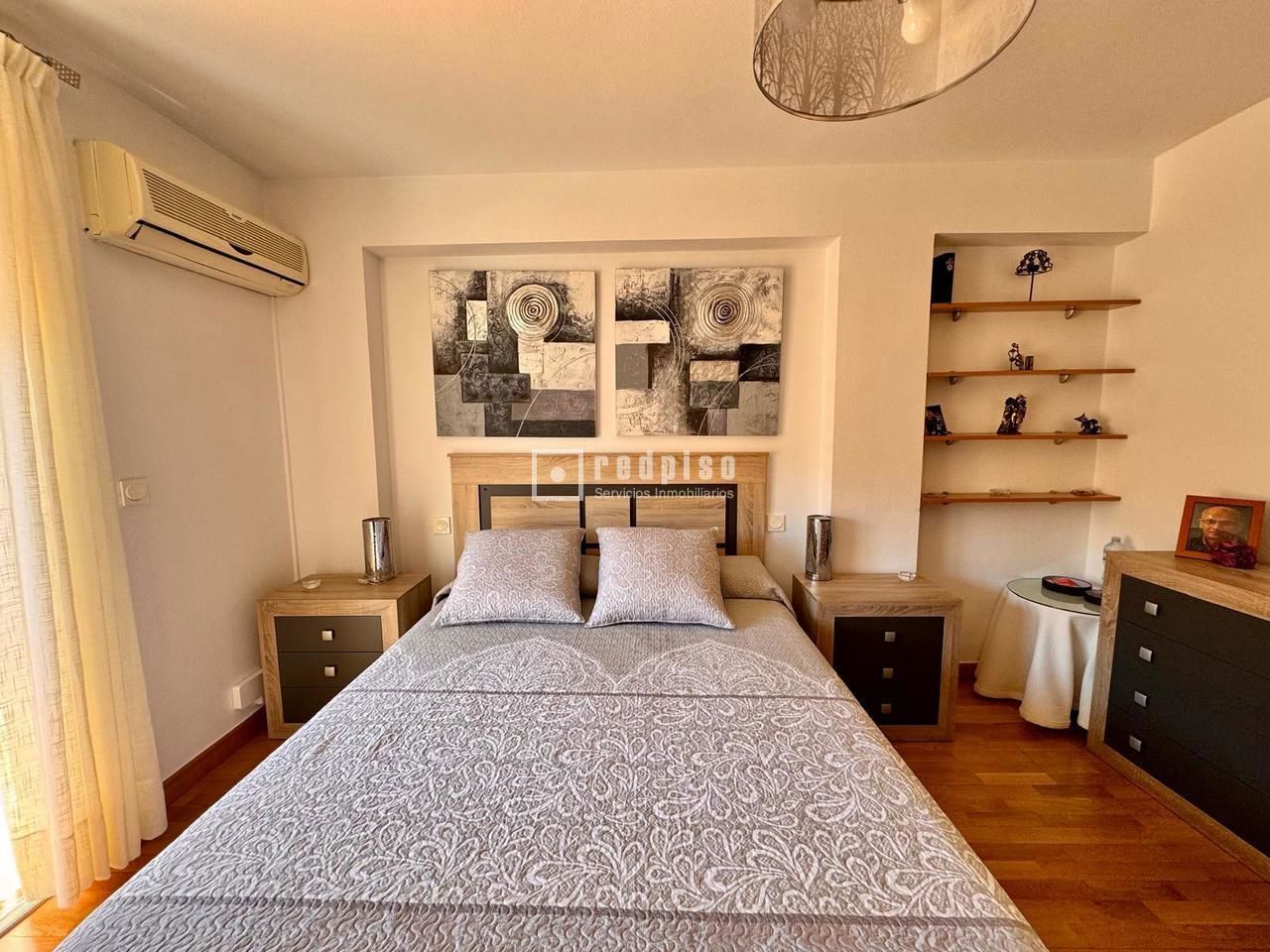 Casa en venta en  calle del Pintor Almela Costa, Murcia  35/59