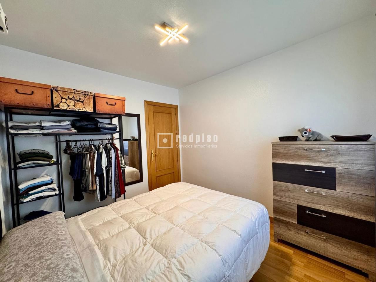 Casa en venta en  calle del Pintor Almela Costa, Murcia  25/59