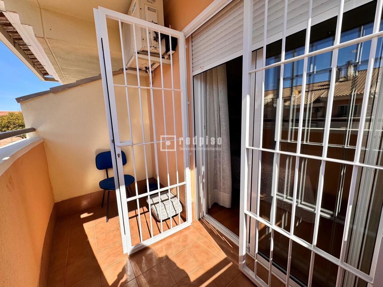 Casa en venta en  calle del Pintor Almela Costa, Murcia  39/59