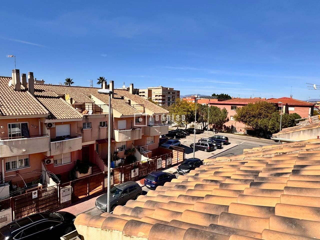 Casa en venta en  calle del Pintor Almela Costa, Murcia  54/59