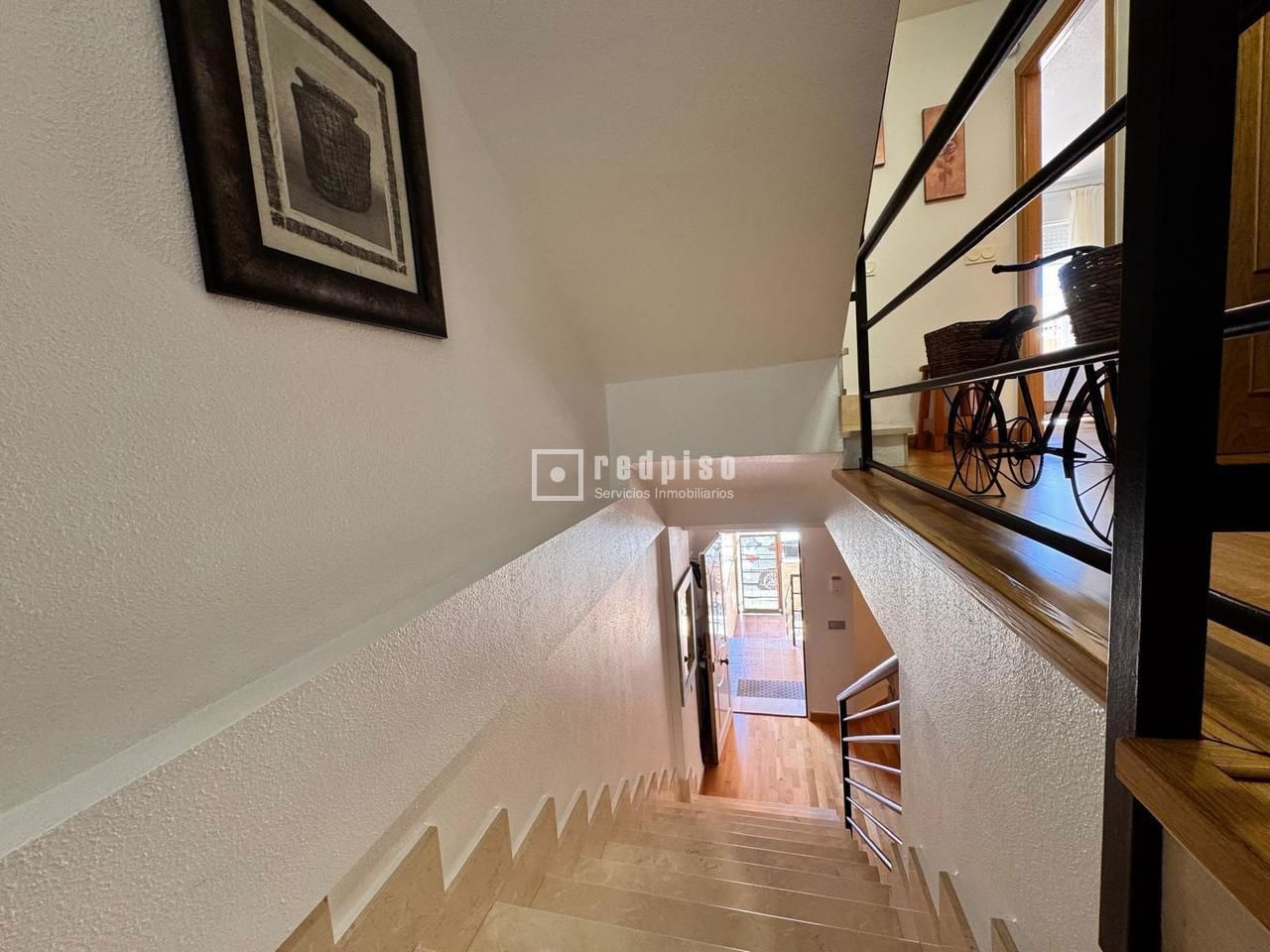 Casa en venta en  calle del Pintor Almela Costa, Murcia  22/59