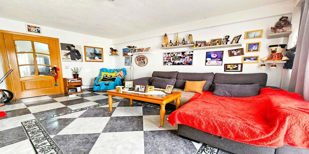 Piso en venta en  calle de Guadalajara, Parla, Madrid  1/1