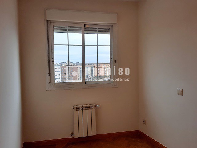 Piso en alquiler en  avenida de Francisco Pi y Margall, Madrid  24/52