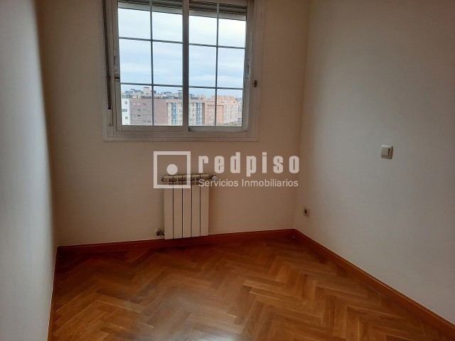 Piso en alquiler en  avenida de Francisco Pi y Margall, Madrid  25/52