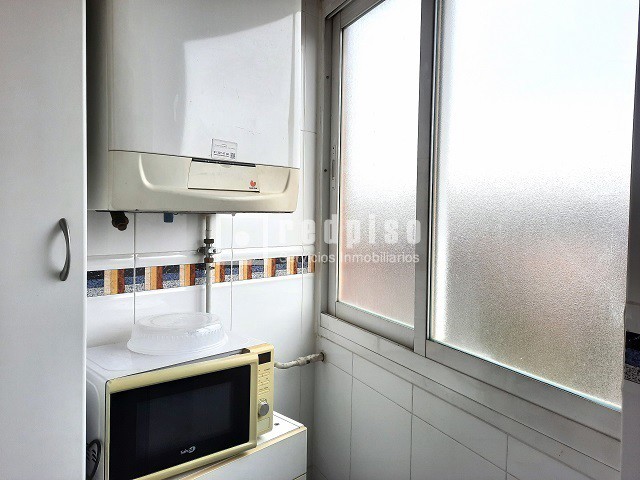 Piso en alquiler en  avenida de Francisco Pi y Margall, Madrid  20/52