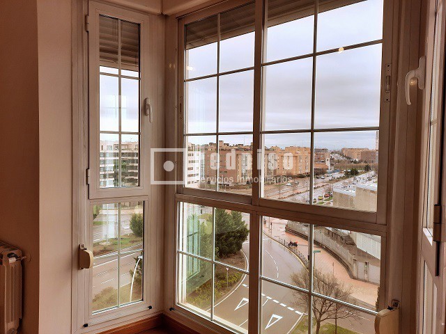 Piso en alquiler en  avenida de Francisco Pi y Margall, Madrid  7/52