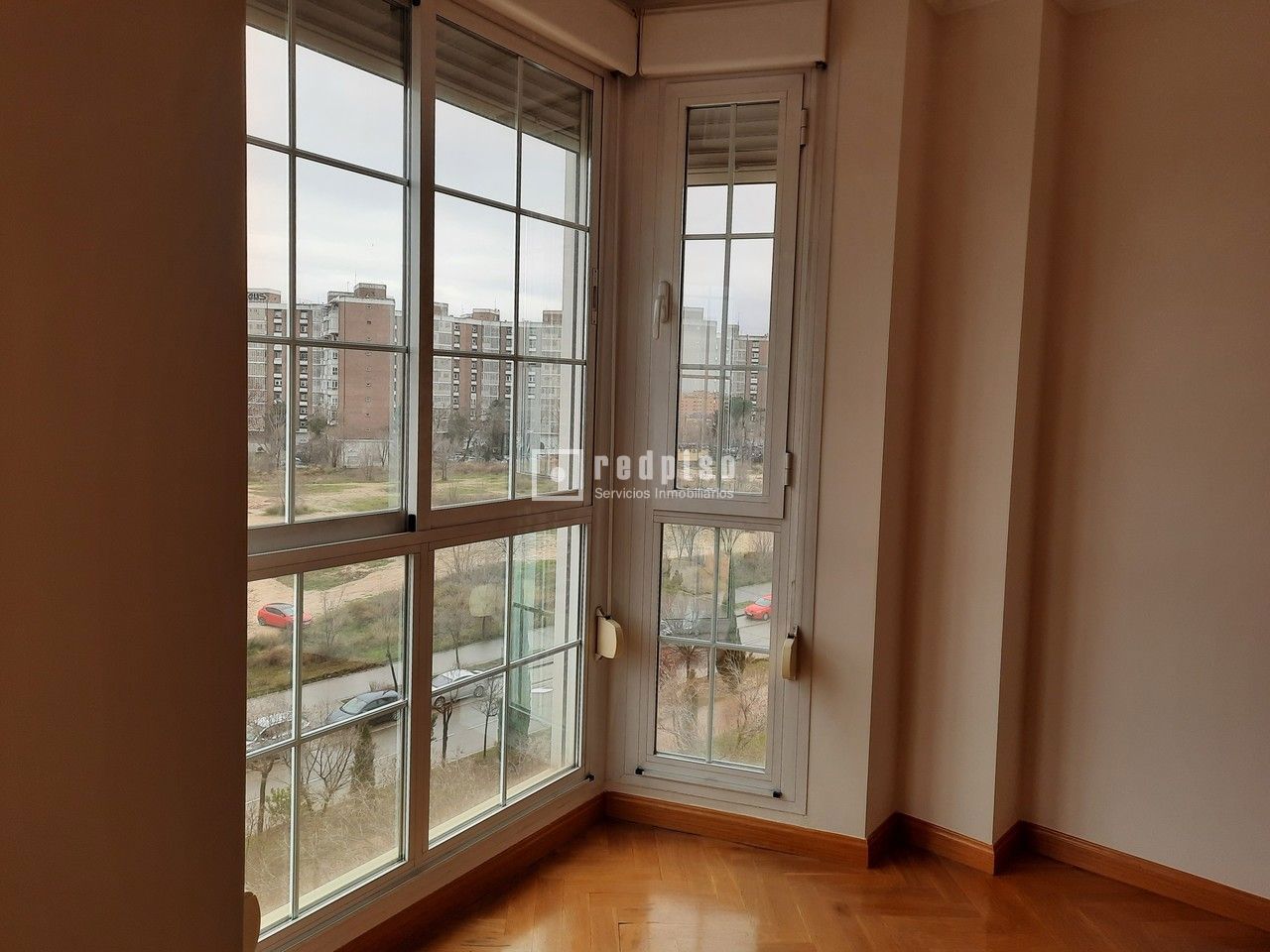 Piso en alquiler en  avenida de Francisco Pi y Margall, Madrid  5/52