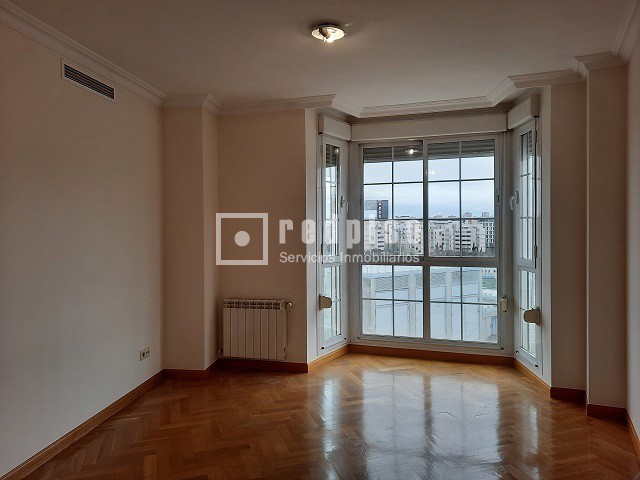 Piso en alquiler en  avenida de Francisco Pi y Margall, Madrid  6/52