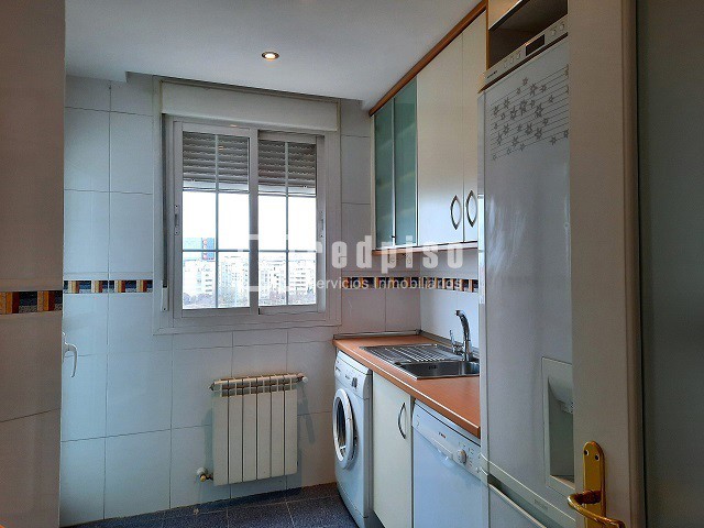 Piso en alquiler en  avenida de Francisco Pi y Margall, Madrid  19/52